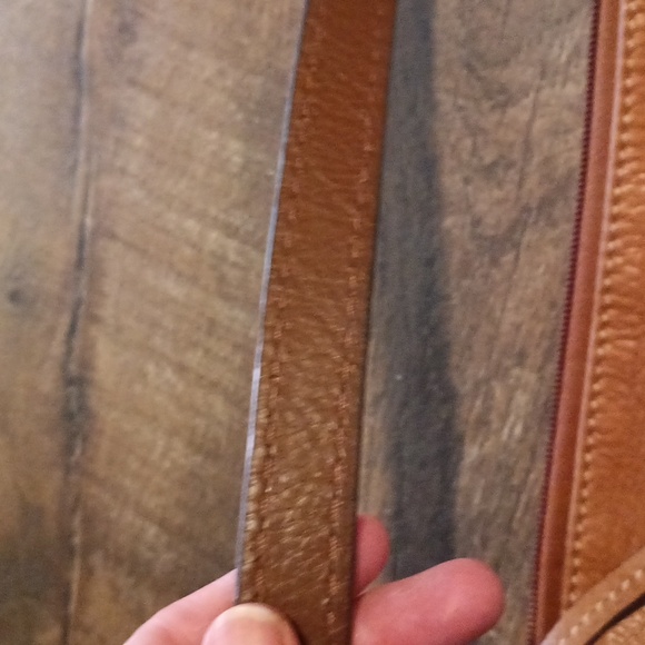 Fossil leather multi color 🎒 bag. Authentic - Picture 3 of 11